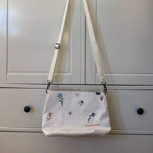 Vans Micro Floral Tote White Crossbody Bag | No Tags but Brand New